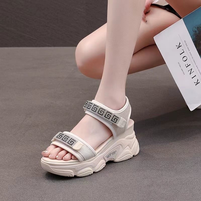Xăng đan Đế Dày 7Cm Mềm Mại Phong Cách Roman Dễ Phối Đồ Cho Nữ