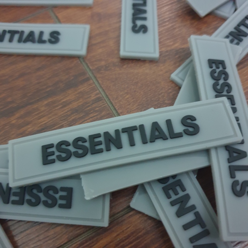 Tag Essentials Gắn Mũ | Móc Chìa Khoá Essentials | Logo Essentials 2022