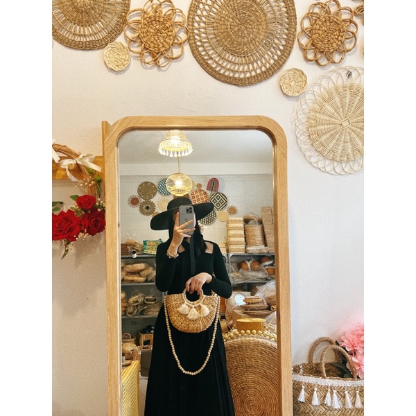 Bán sỉ túi lục bình đi biển, chụp ảnh đính macrame và dây đeo chéo hạt gỗ siêu độc duy nhất nhà Mắt Híp