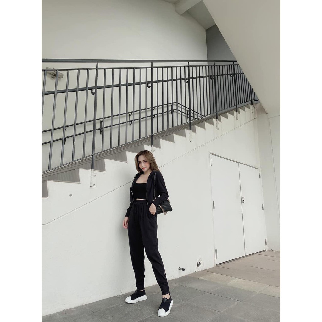 Bán sỉ bộ Umi nữ croptop có mũ cho nữ