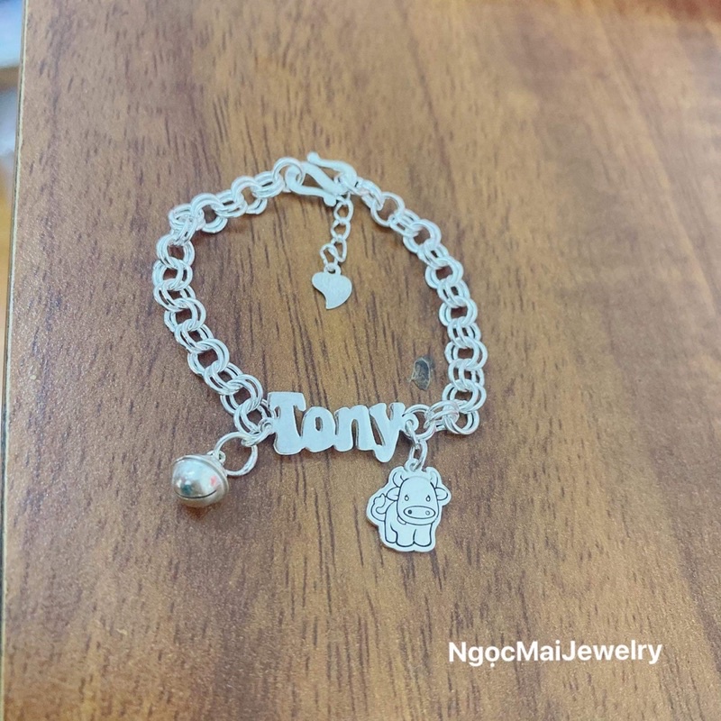 Lắc tay khắc tên theo yêu cầu cho bé Tặng kèm 1 charm tuổi và chuông xinh xắn - Ngọc Mai Jewelry