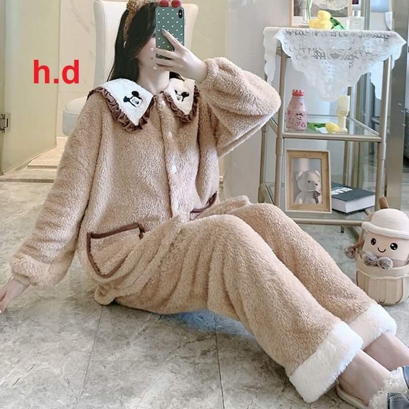Bộ áo lông Tiểu thư cực xinh xắn,lông đẹp mịn màng cổ thêu