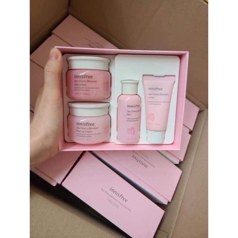 Bộ Dưỡng Trắng Nâng Tone Da Innisfree Jeju Cherry Blossom Cream Duo Set