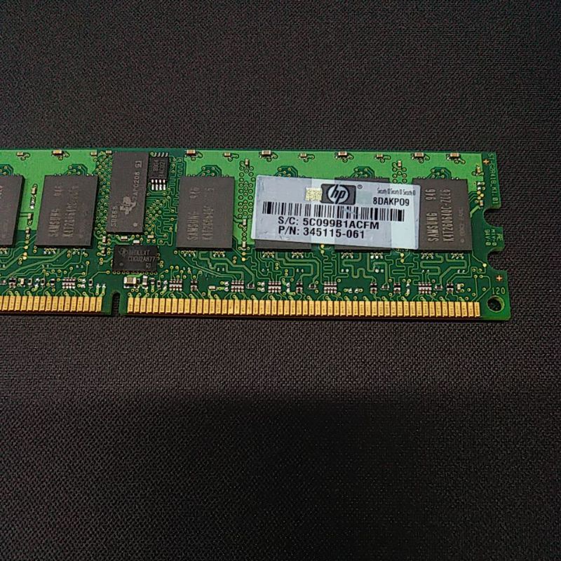 DDR2  4G  Bus 3200 ECC Register Samsung