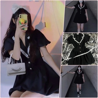 Đầm cổ V phối nút