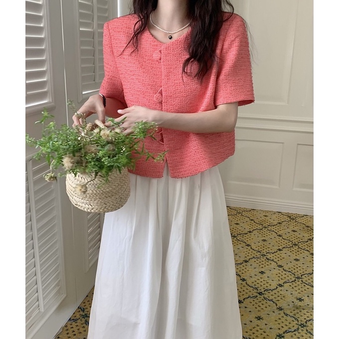 Áo Kiểu Nữ Nút Cài Vintage Kết Hợp Cùng Chân Váy