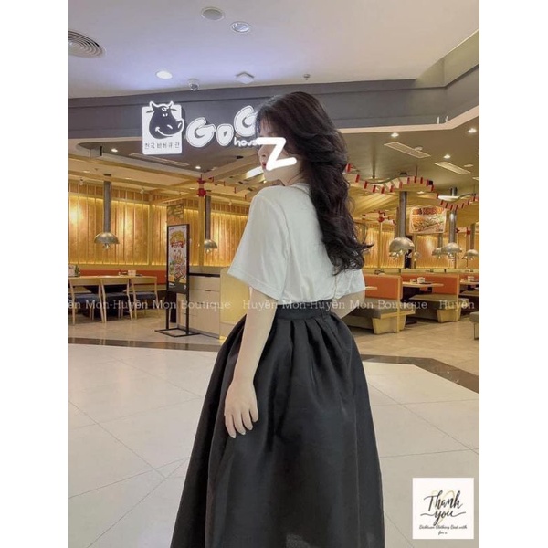 Set váy Áo phông trắng phối chân váy dài dáng xoè dễ thương.