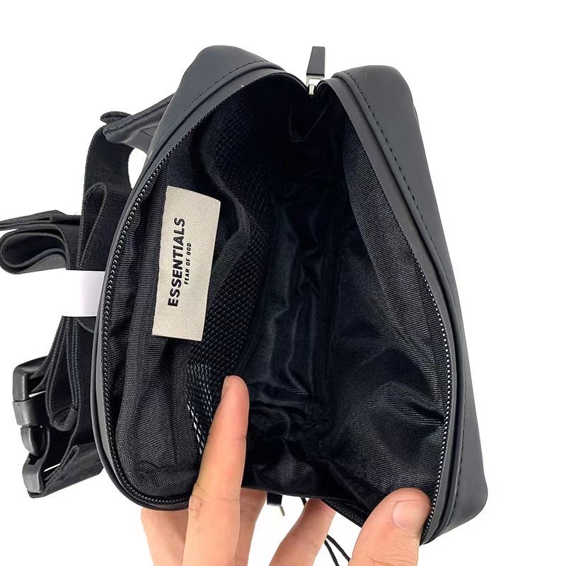 Túi bao tử đeo chéo ESSENTIALS Fear Of God cho nam nữ FOG Essentials Sling Bag chất da PU chống thấm cao c | BigBuy360 - bigbuy360.vn
