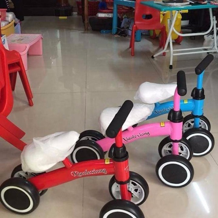 Xe chòi chân, thăng bằng, tập đi #xiaolexiong,#happybaby dưới 2 tuổi