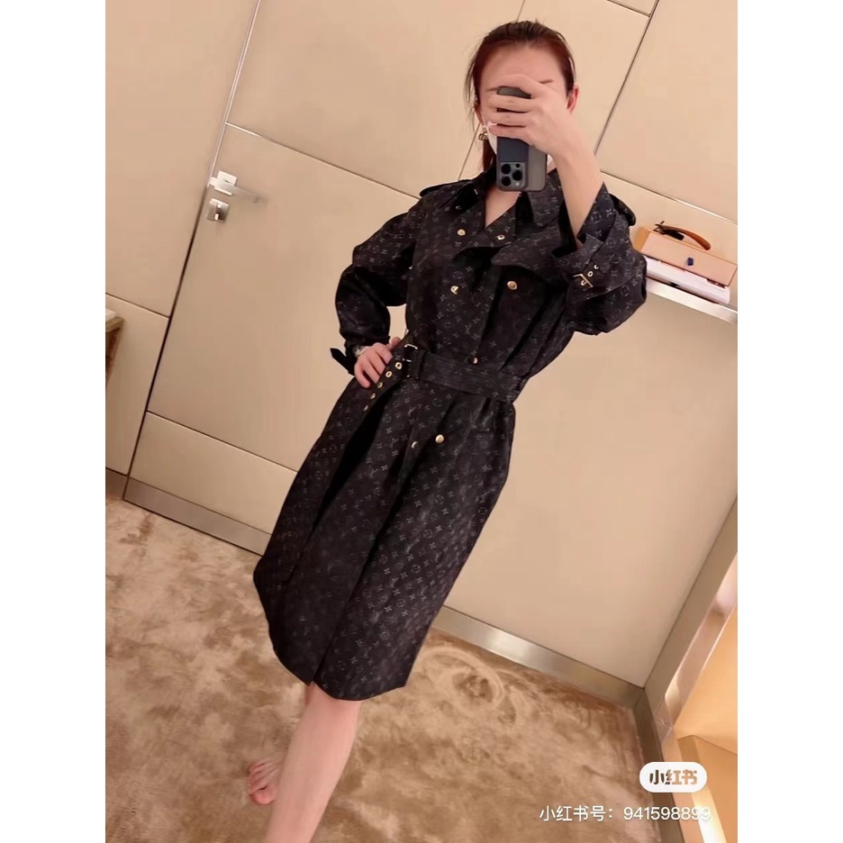 Áo khoác nữ dáng dài thời trang cao cấp Louis Vuitton LV phong cách sang trọng