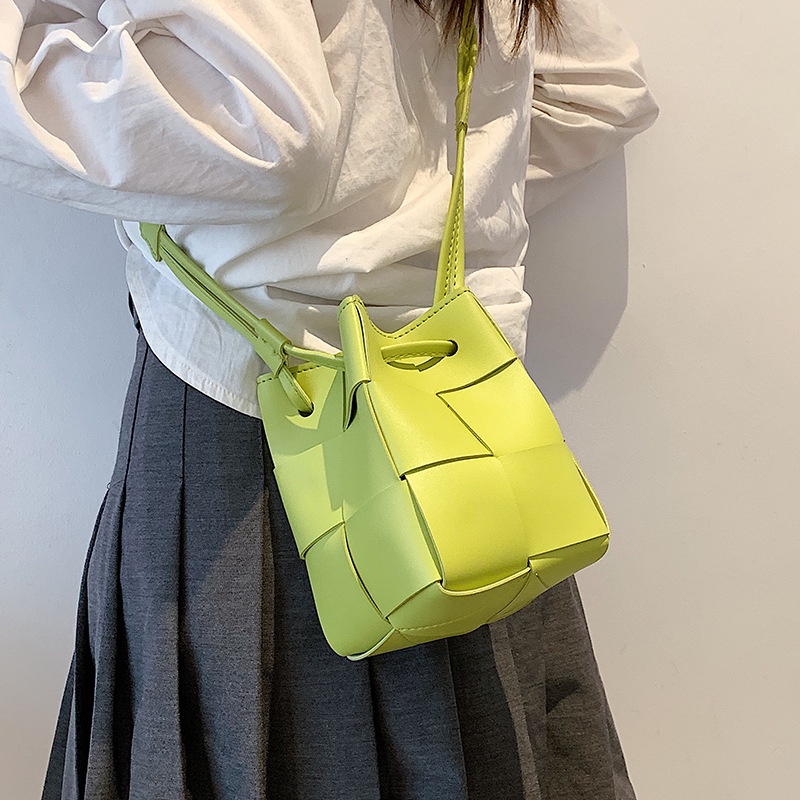 Túi Đeo Chéo Vai Kiểu Đan Thời Trang Mùa Hè Kích Thước Nhỏ 2022 Cho Nữ