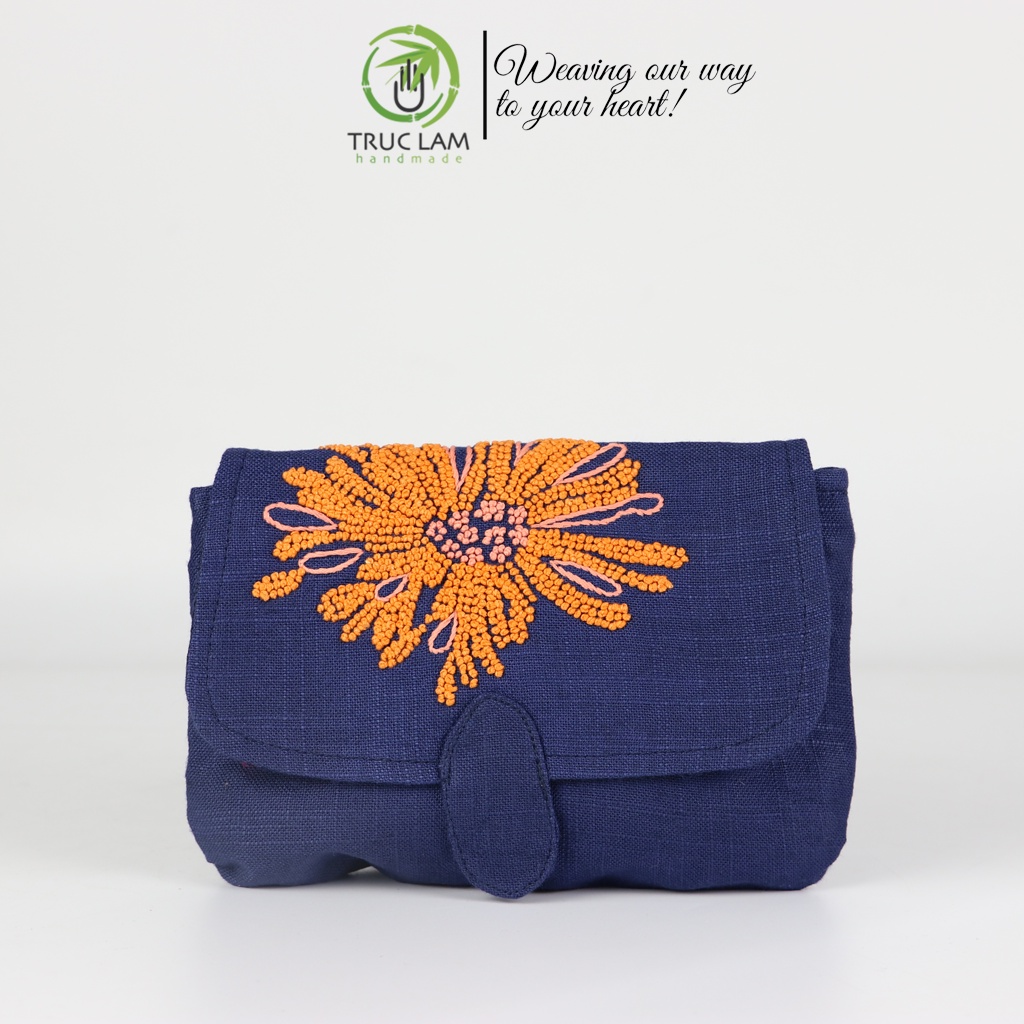 Ví Cầm Tay Nữ Vải Linen Thêu Tay Sa Hạt Họa Tiết Hai Hoa Cúc P2- Trúc Lâm Handmade