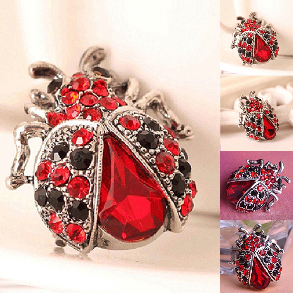 Ghim gài áo hình bọ cánh cứng đính đá lạ mắt