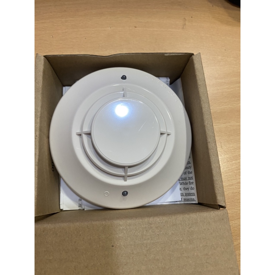 Đầu dò báo khói địa chỉ không gồm đế NOTIFIER FSP-851
