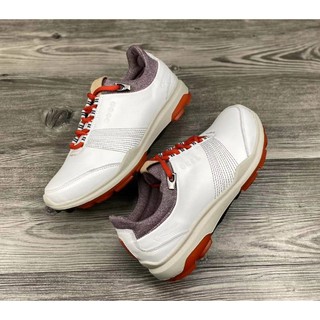 giày đánh golf của nữ
