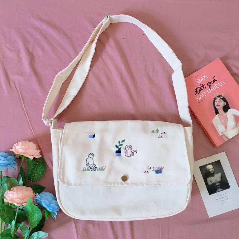 Túi Vải Tote Thêu Tay Phong Cách Vintage