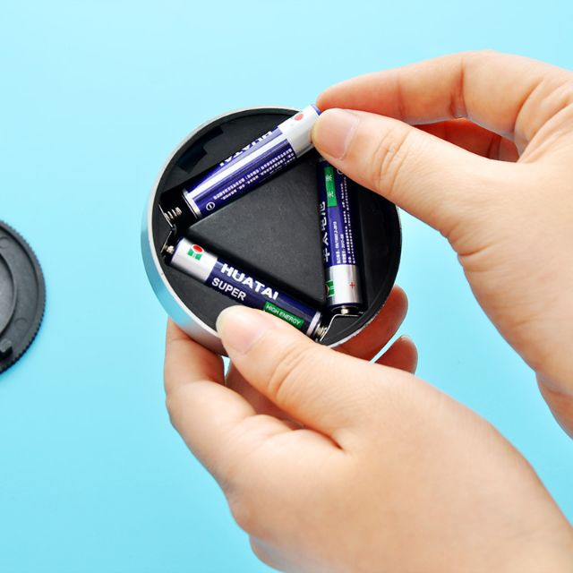 Đèn LED chạy pin di động (HH6)