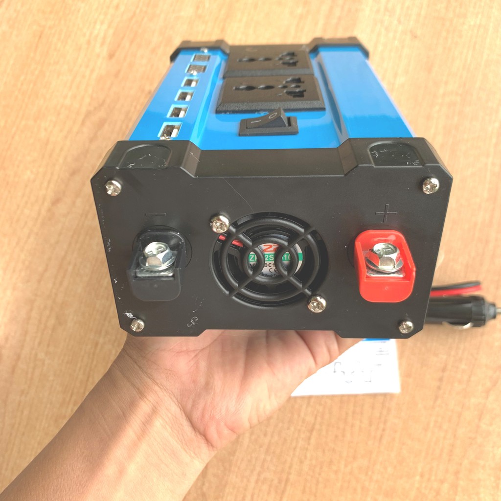 Bộ kích chuyển điện bình ắc quy từ 12V lên 220V INVERTER công suất 300W có màn LCD dùng tại gia đình, trên ô tô