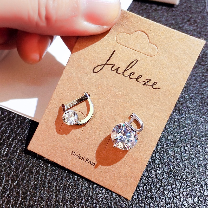 Khuyên tai JIUDUOLAN thiết kế chữ D thép titan màu bạc đính đá zircon nhân tạo phong cách Hàn Quốc thời trang cho nữ