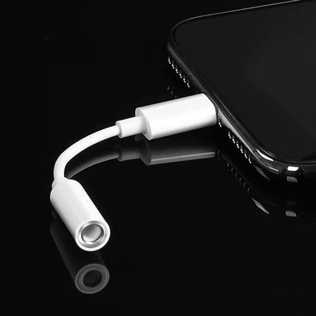 Cáp Chuyển Đổi Tai Nghe Apple Iphone Giắc Cắm Lightning Sang Dây 3.5mm Có Thể Mang Đi