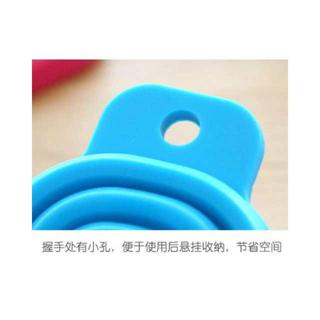 1 Phễu Silicone Có Thể Gấp Gọn Tiện Lợi