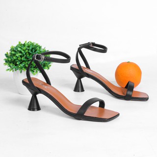 Giày Sandal Cao Gót 5cm Đế Tròn Đồng Hồ Cát Pixie X471