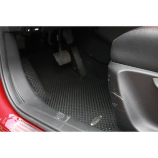 Thảm lót sàn ô tô MAZDA 2