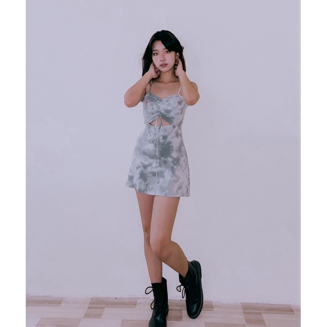 DALLA Đầm hai dây chữ A màu xám loang rút ngực Dalla Saigon | BigBuy360 - bigbuy360.vn