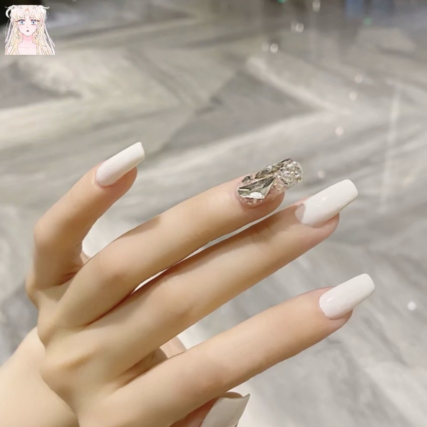 Bộ 24 Móng Tay Giả Đính Đá Dễ Thương Cho Nữ