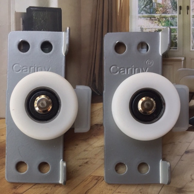 [CARINY CHÍNH HÃNG]- Bộ 2 bánh xe cửa lùa tủ áo