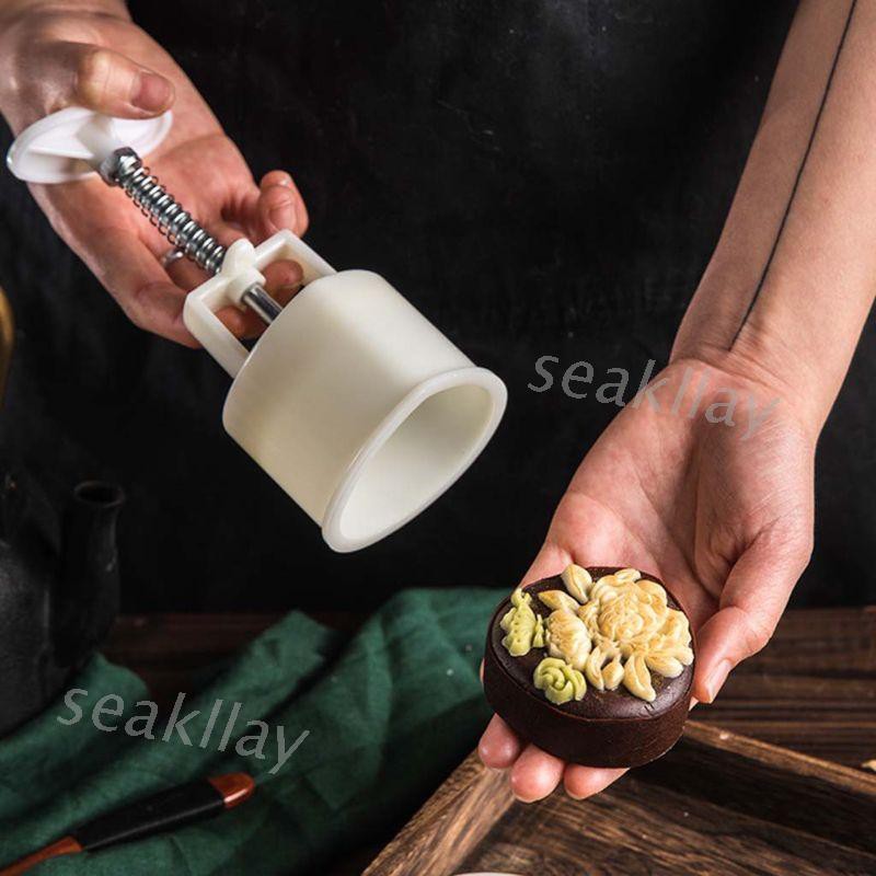 Khuôn bánh Trung thu 75g hình bông hoa 3D tiện dụng