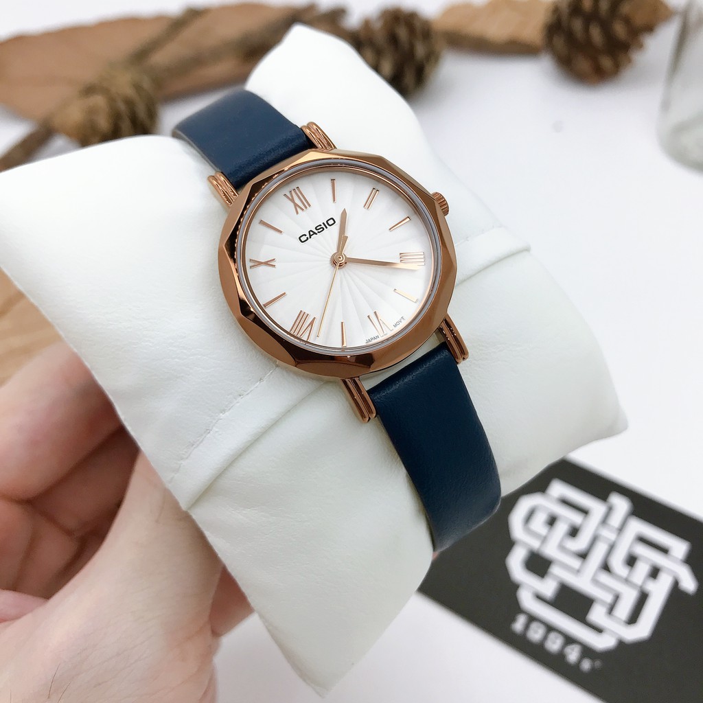 Đồng hồ nữ Casio LTP-E411 / LTP-E411MR-7A dây thép, chống nước 50m, size 30mm, hàng chính hãng