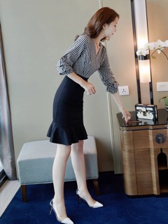 CHÂN VÁY BÚT CHÌ PHỐI ĐUÔI CÁ