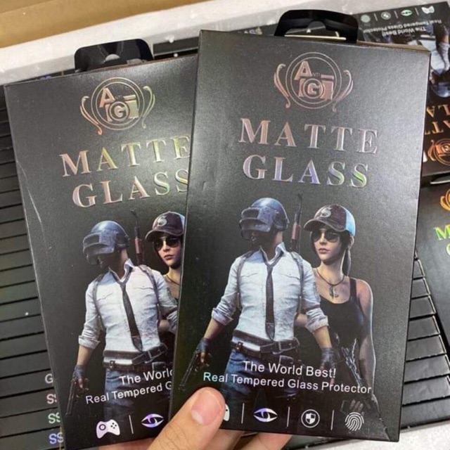 KÍNH CƯỜNG LỰC MATTE GLASS CHỐNG BÁM VÂNG TAY