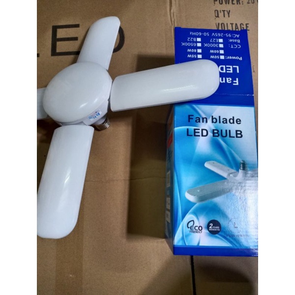 Bóng đèn 4 cánh 60w siêu sáng bảo hành 1 năm loại tốt