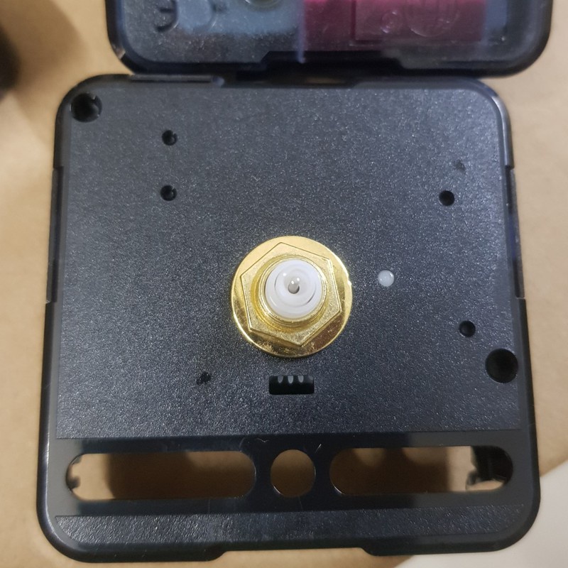 MÁY ĐỒNG HỒ TREO TƯỜNG KIM TRÔI ĐÀI LOAN LOẠI 1