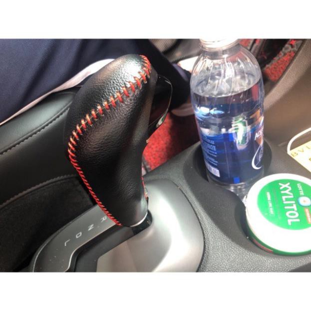 Fadil,Bọc cần số + tay phanh da thật chỉ đỏ xe Vinfast Fadil .