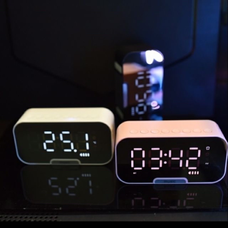 Loa Bluetooth Kiêm Đồng Hồ Màn Hình Led Tráng Gương Hot(Đồng hồ báo thức, Đài FM)