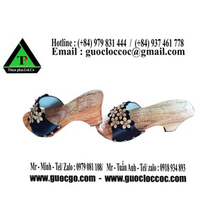 Guốc Gỗ Chạm Hoa Mặt 01