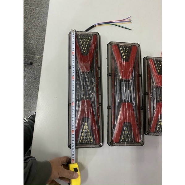 Đèn hậu xe tải (1 đôi)