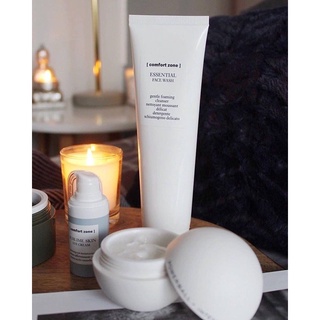 Sữa rửa mặt dịu nhẹ [comfort zone] Essential Face Wash