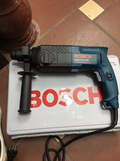 MÁY KHOAN BOSH GBH 2-24 DSE 680W