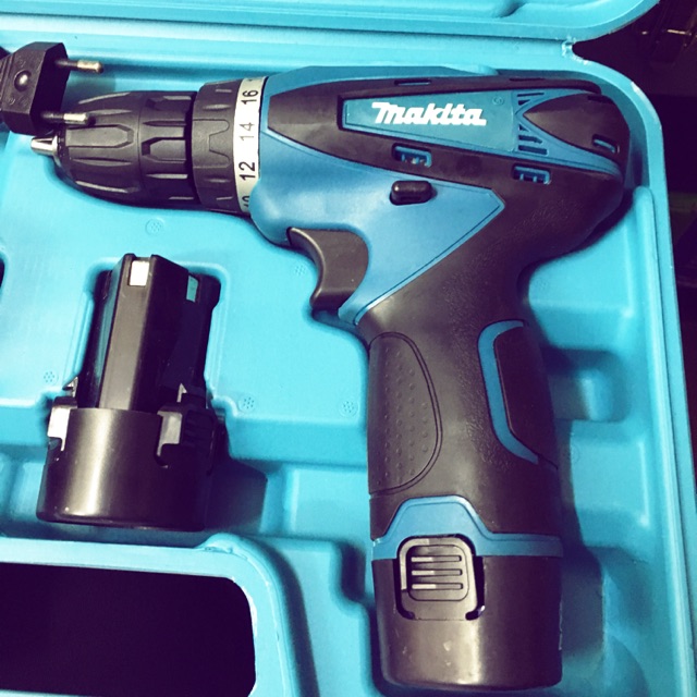 MÁY VẶN VÍT CHẠY PIN MAKITA 12V