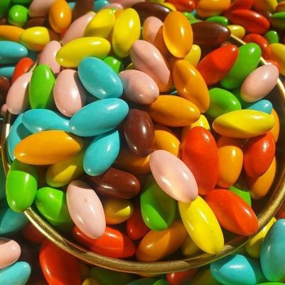 Kẹo nhộng đủ màu - hấp dẫn 250g / 500g