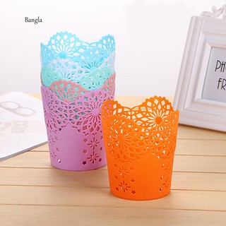 Hộc để bút cọ trang điểm tạo hình bông hoa đục lỗ thời trang