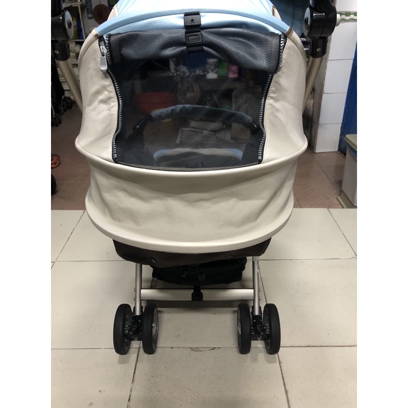 Xe đẩy 2 Chiều Cao Cấp Combi