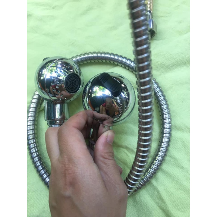 GẬT GÙ- VÒI SEN THAY THẾ CHO BỒN GỘI ĐẦU
