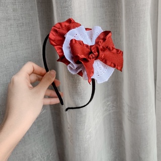 bờm tóc màu đỏ phong cách quý tộc cho bé