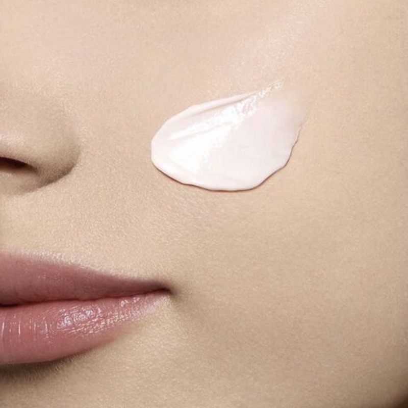 Kem dưỡng da ban ngày Clarins Paris Nutri-Lumière Jour 50ml (chính hãng) | BigBuy360 - bigbuy360.vn