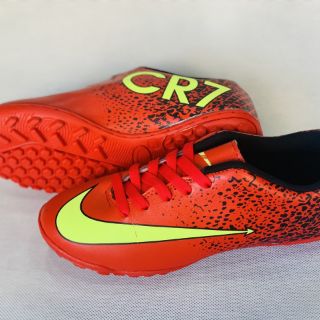 GIÀY ĐÁ BÓNG TRẺ EM CR7